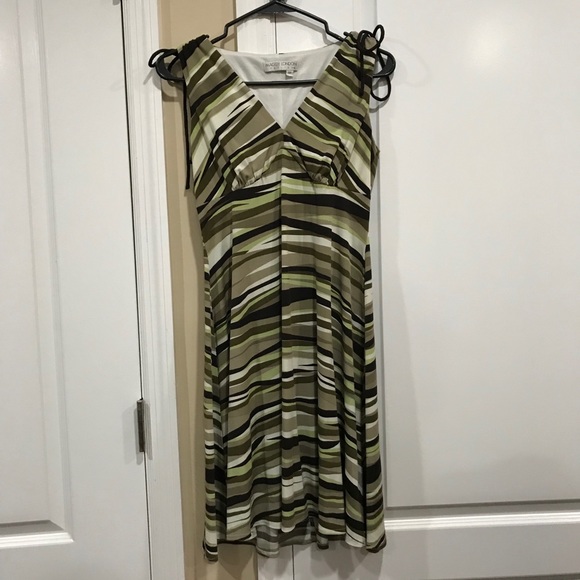 Maggie London Shoulder Tie Dress - Picture 4 of 6